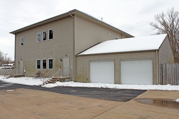 6915 N Knoxville Ave, Peoria, IL 61614